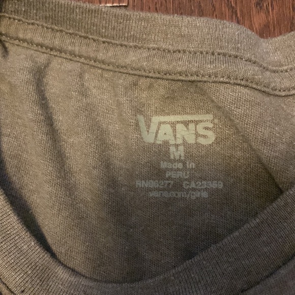 Ladies Medium Vans tshirt - Picture 2 of 2
